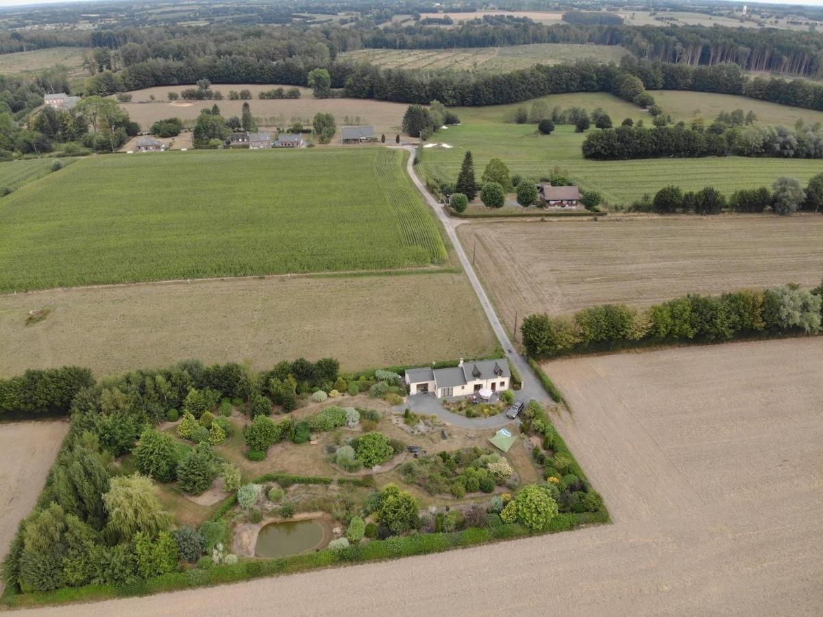 Gite La Grenouillere Esqueheries Bagian luar foto