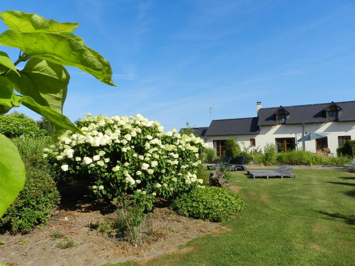 Gite La Grenouillere Esqueheries Bagian luar foto