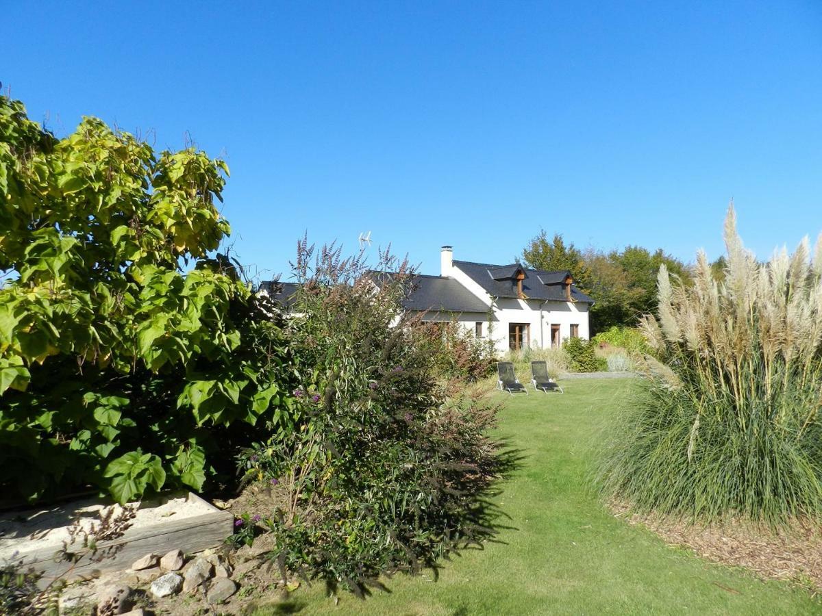 Gite La Grenouillere Esqueheries Bagian luar foto